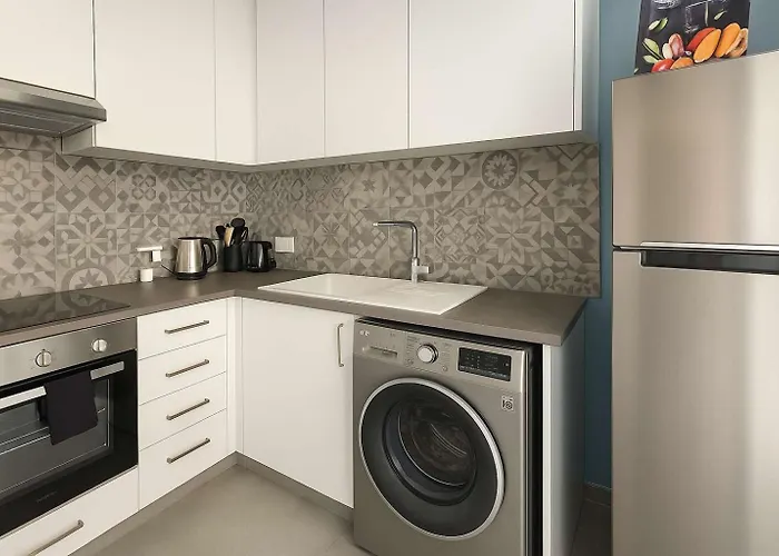 Modern 1br With View In Λάρνακα